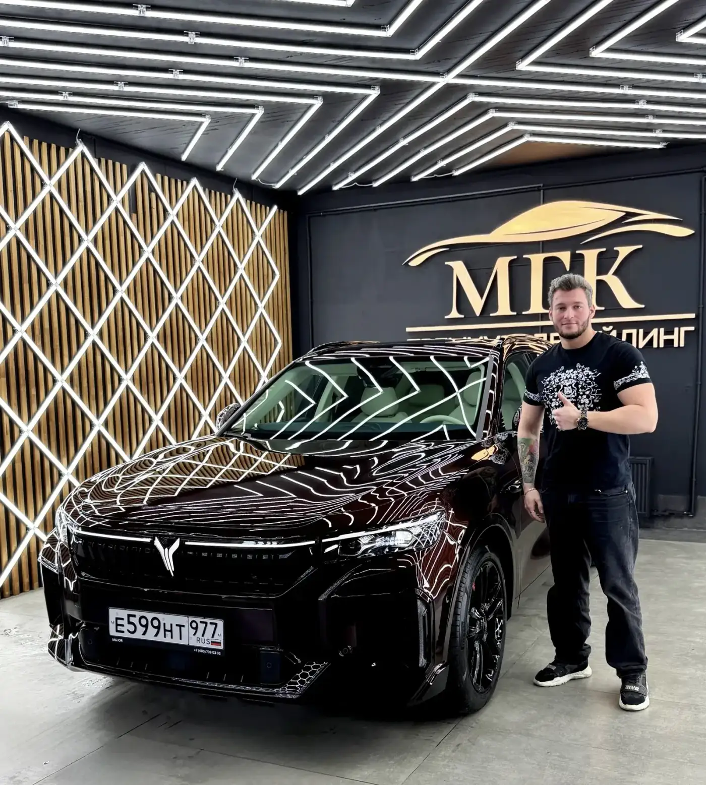 Автомобиль под полной защитой кузова: плёнка PPF и керамика servFaces